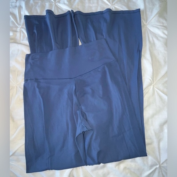 Aerie OFFLINE Periwinkle Blue Criss-Cross Waist Hi-Rise Flare Leggings SIZE XL - Picture 6 of 10
